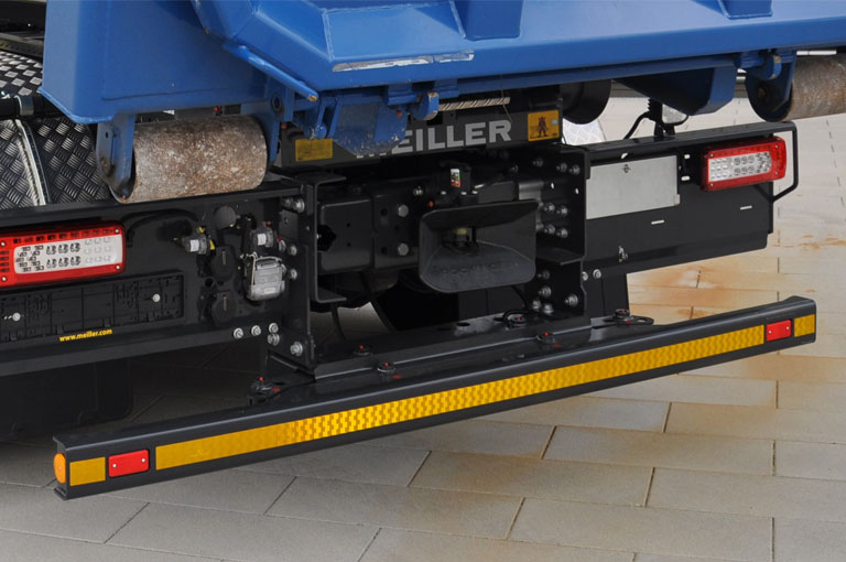 Leasing of Hook lift truck DAF XD 450 FAN Abrollkipper Abroller Meiller  RS21.70 in Germany